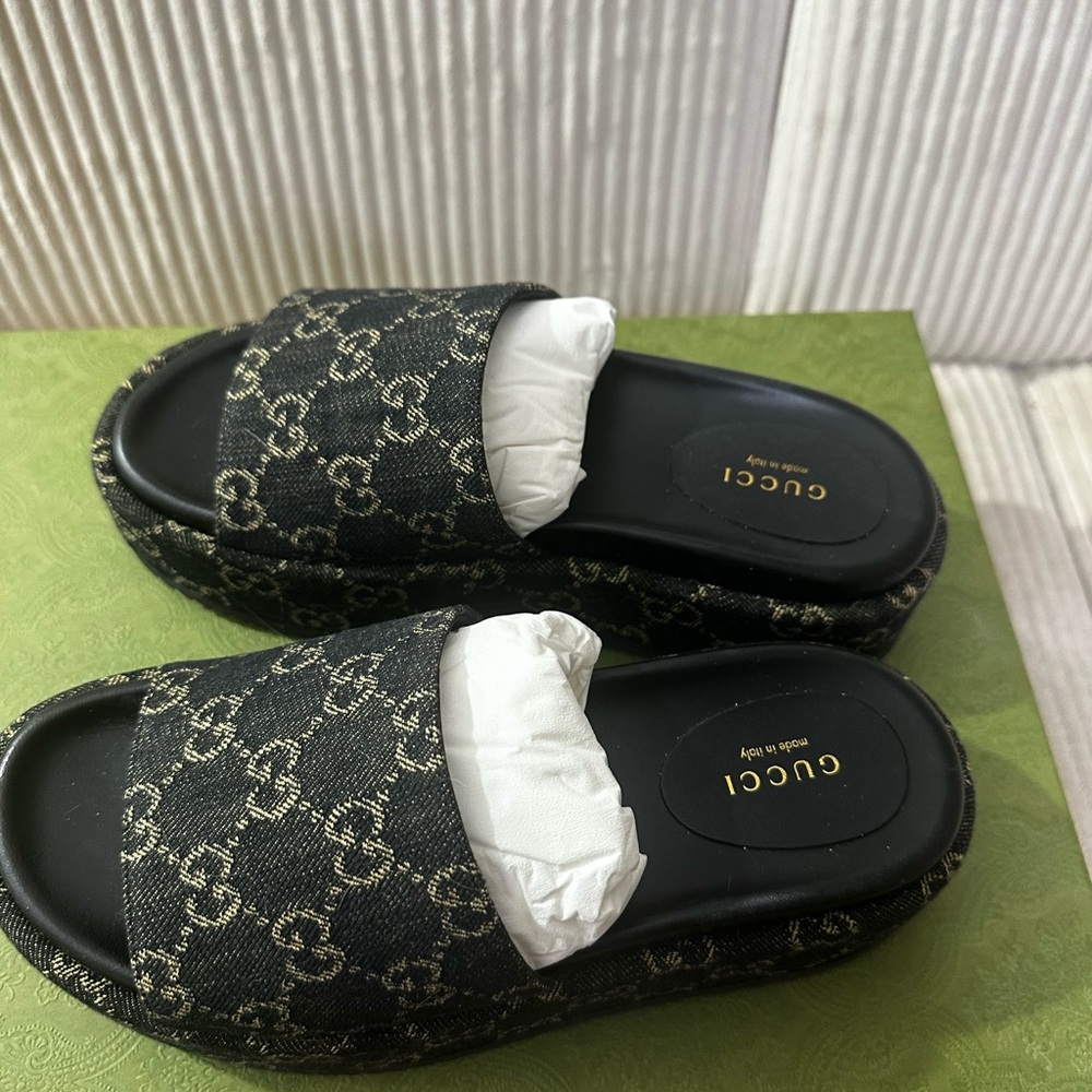 Gucci Black and Gold Patterned Slides - Picture 6 of 7